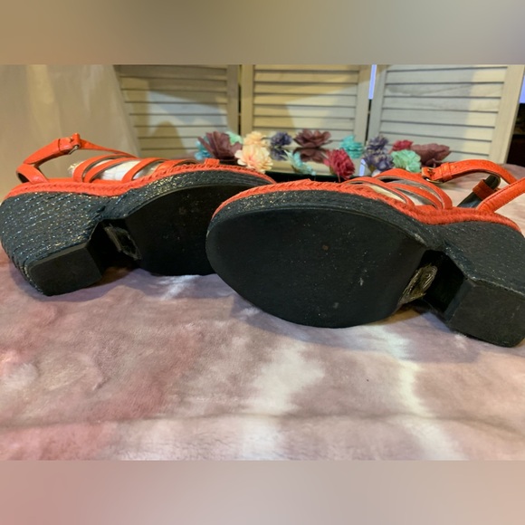 GUC!🤎BALENCIAGA color block wedges. - Picture 7 of 9